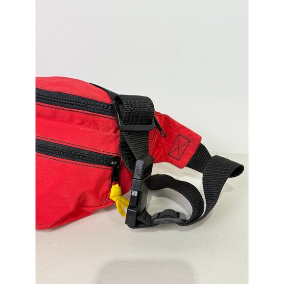 Vtg 90's Marlboro Adventure Team Red Fanny Pack 3 Pocket, missing canteen - Picture 3 of 11